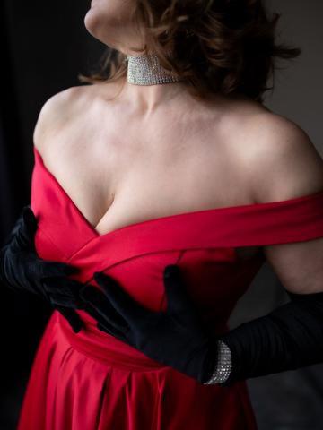 Стелла Комаровский